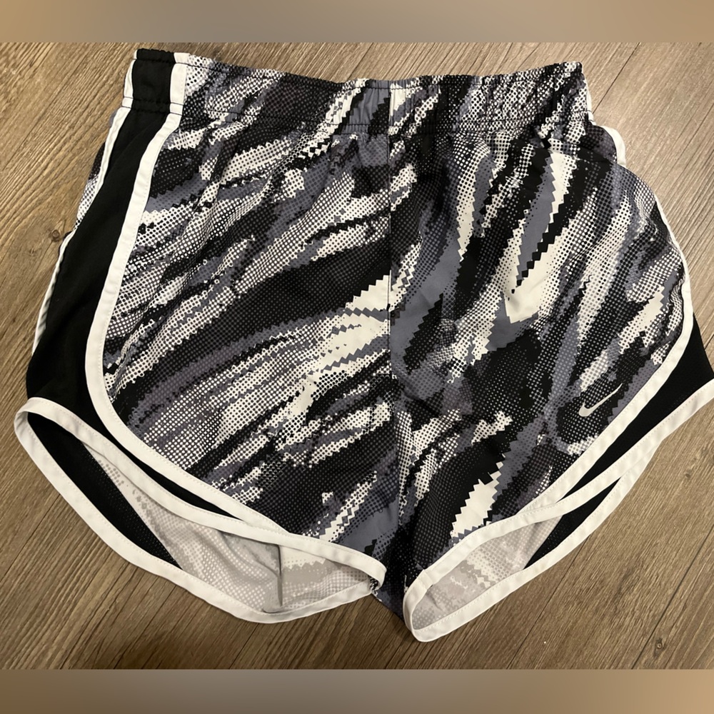 Nike Women’s Running Tempo Shorts